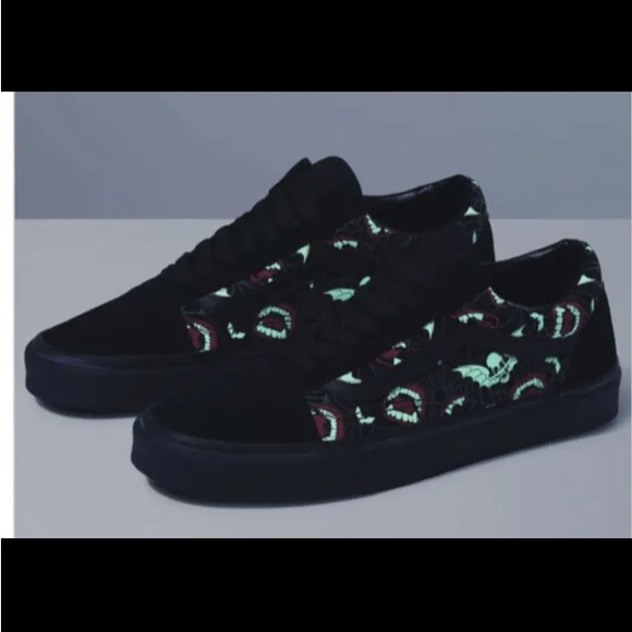 Vans Old Skool Glow Frights Black Men's Classic Skate Shoes - Picture 8 of 9